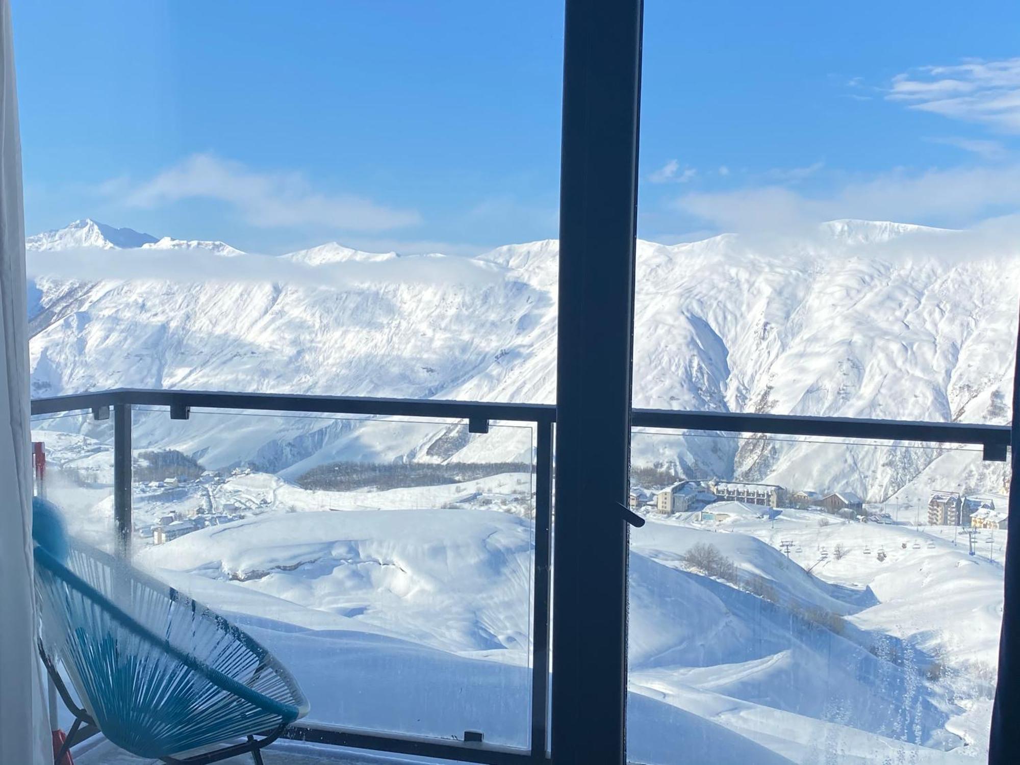Twins Apartment Deluxe, New Гудаури Экстерьер фото